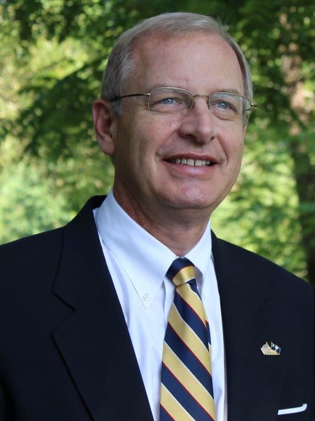 Photo of Leroy Springs & Co.'s former President and CEO Tim Patterson smiling