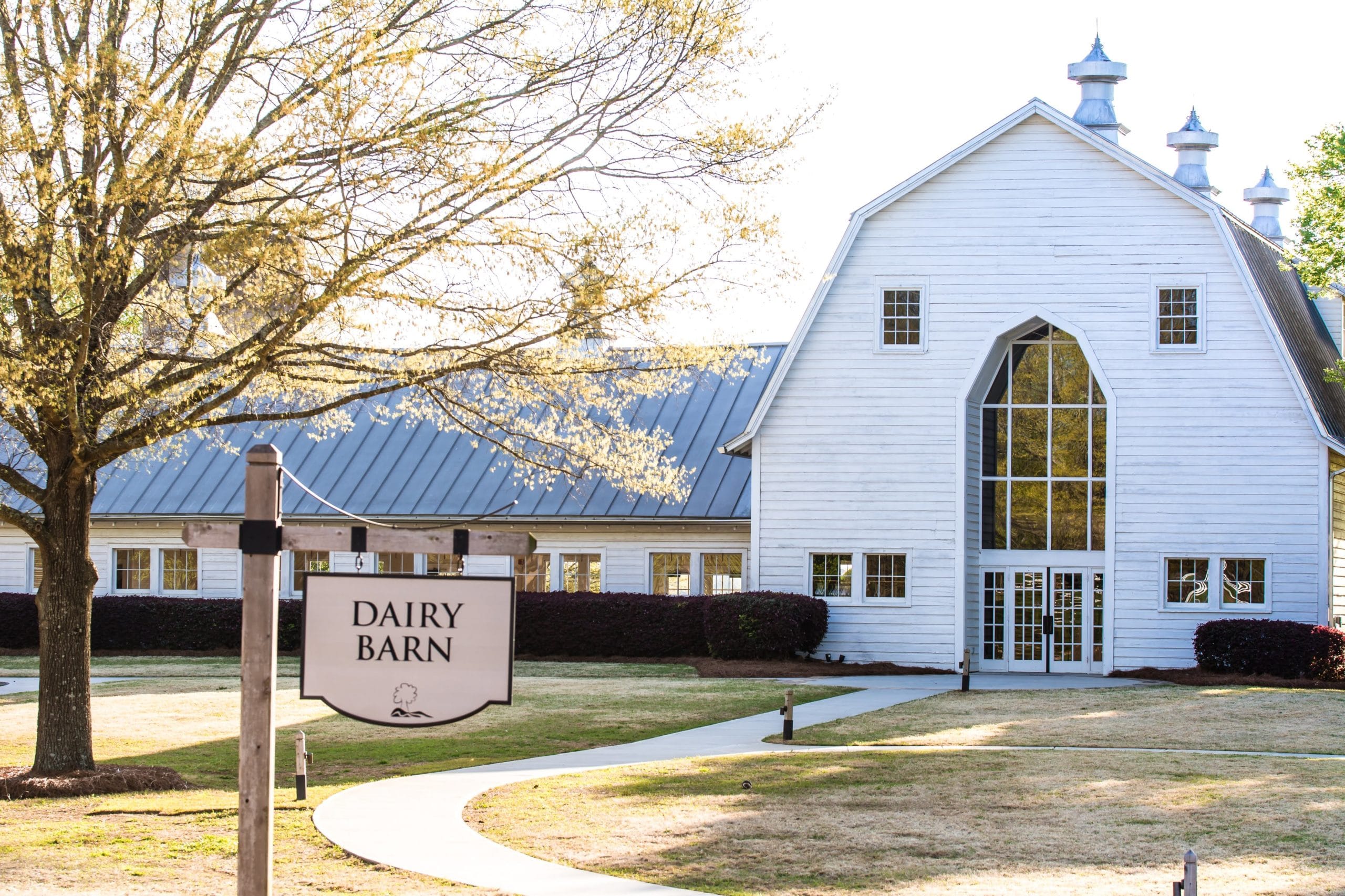 alt=Photo of the Anne Springs Close Greenway's Founders Dairy Barn